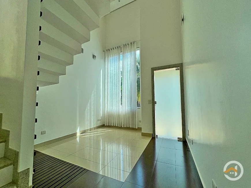 Foto 1 de Casa de Condomínio com 4 Quartos à venda, 257m² em Loteamento Portal do Sol I, Goiânia