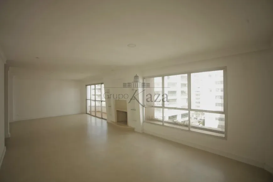 Foto 1 de Apartamento com 3 Quartos para venda ou aluguel, 195m² em Jardim Paulista, São Paulo