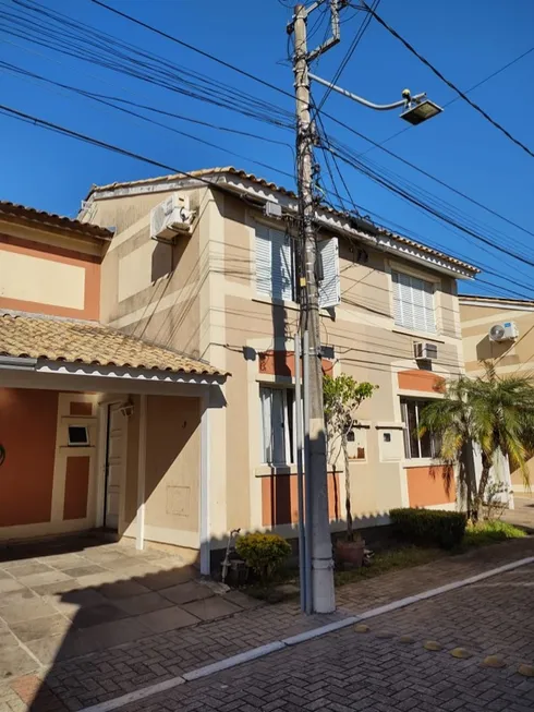 Foto 1 de Casa de Condomínio com 3 Quartos à venda, 88m² em Humaitá, Porto Alegre