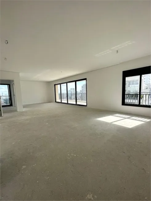 Foto 1 de Apartamento com 3 Quartos à venda, 226m² em Jardim Paulista, São Paulo