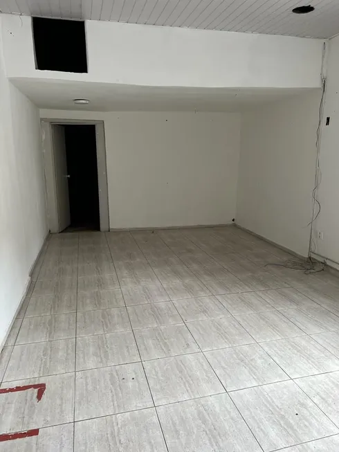 Foto 1 de Ponto Comercial para alugar, 150m² em Atalaia, Niterói