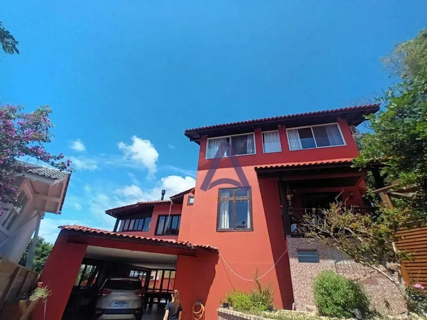 Foto 1 de Casa com 4 Quartos à venda, 282m² em Rio Tavares, Florianópolis