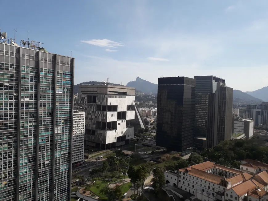 Foto 1 de Sala Comercial para alugar, 70m² em Centro, Rio de Janeiro