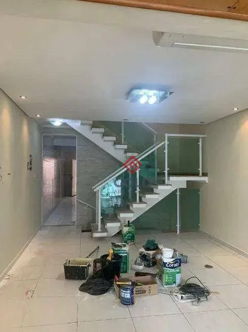 Foto 1 de Sobrado com 3 Quartos à venda, 139m² em Vila Bartira, Santo André