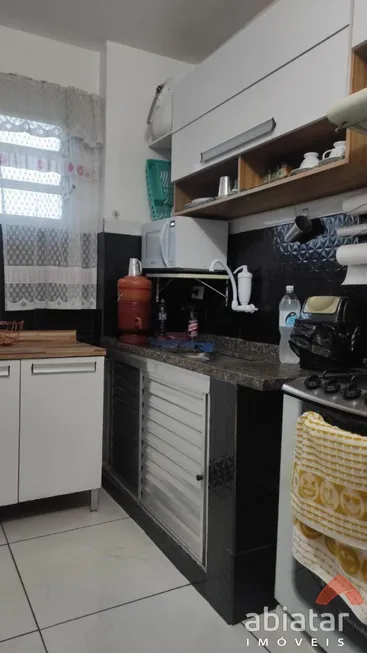 Foto 1 de Apartamento com 2 Quartos à venda, 49m² em Parque Pinheiros, Taboão da Serra