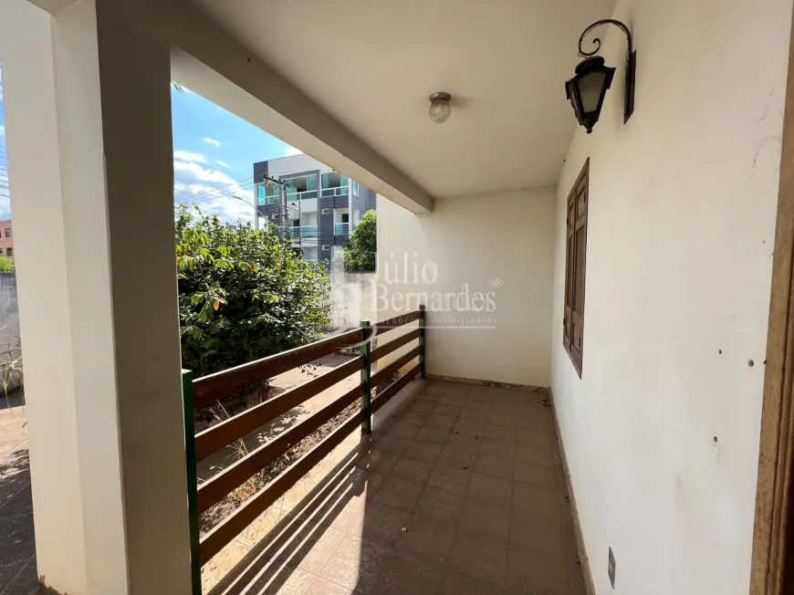 Foto 1 de Casa com 4 Quartos à venda, 298m² em Todos os Santos, Montes Claros