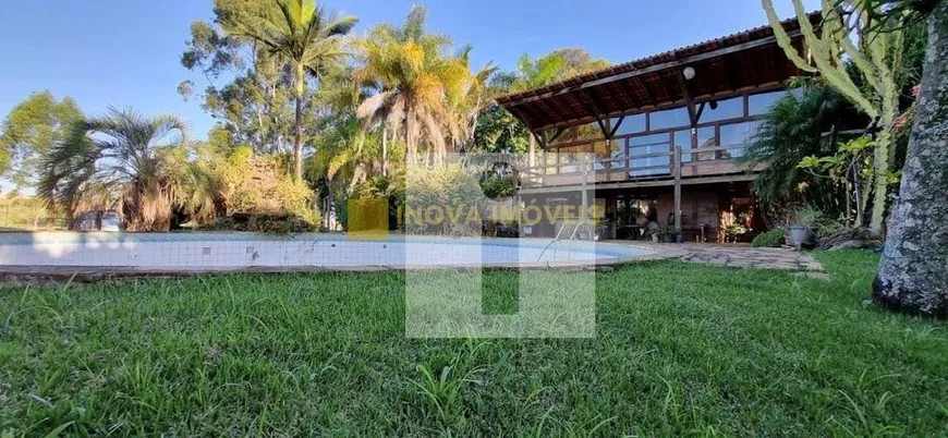 Foto 1 de Fazenda/Sítio com 4 Quartos à venda, 600m² em Sousas, Campinas