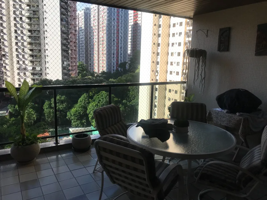 Foto 1 de Apartamento com 4 Quartos à venda, 186m² em Barra da Tijuca, Rio de Janeiro