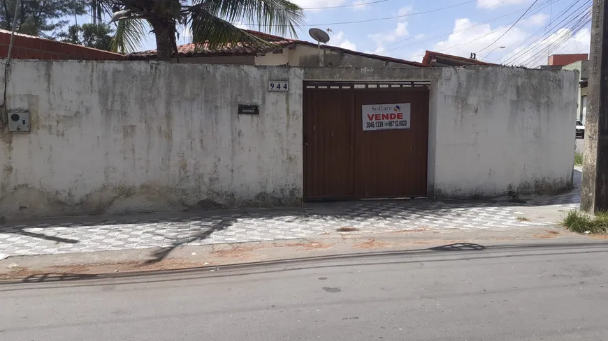 Foto 1 de Casa com 3 Quartos à venda, 94560m² em Itaperi, Fortaleza