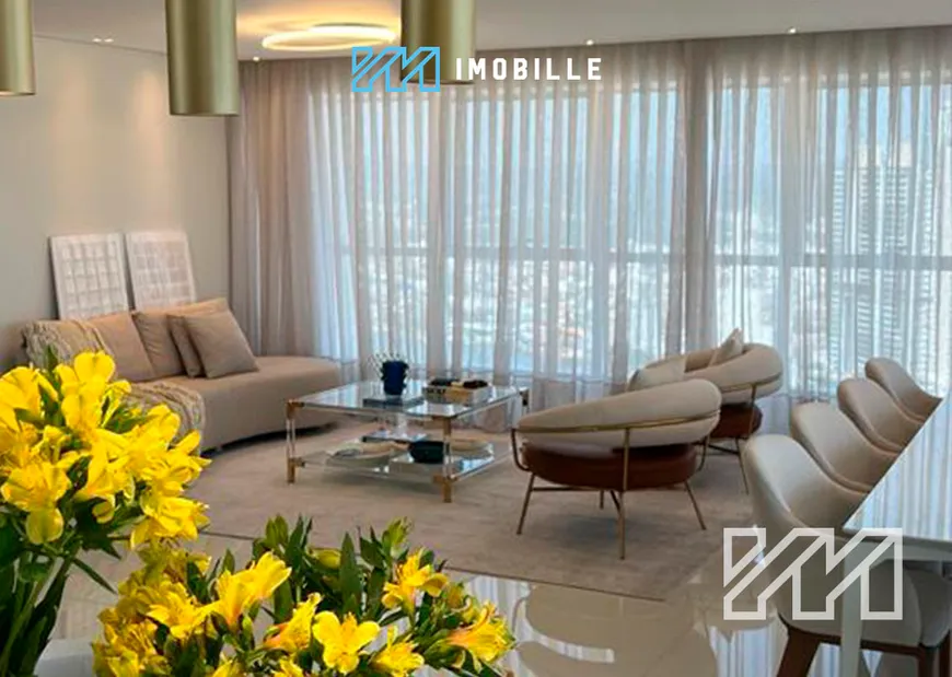 Foto 1 de Apartamento com 4 Quartos à venda, 319m² em Centro, Balneário Camboriú