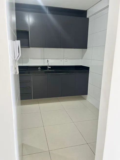 Foto 1 de Apartamento com 3 Quartos para alugar, 84m² em Cabo Branco, João Pessoa