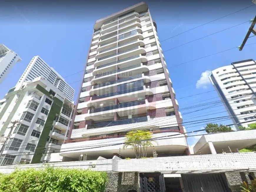 Foto 1 de Apartamento com 3 Quartos à venda, 135m² em Boa Viagem, Recife