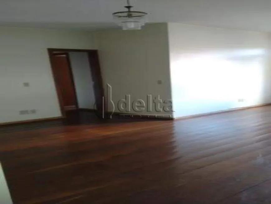 Foto 1 de Apartamento com 3 Quartos à venda, 102m² em Centro, Uberlândia