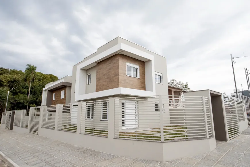 Foto 1 de Casa com 3 Quartos à venda, 133m² em Nossa Sra. das Graças, Caxias do Sul