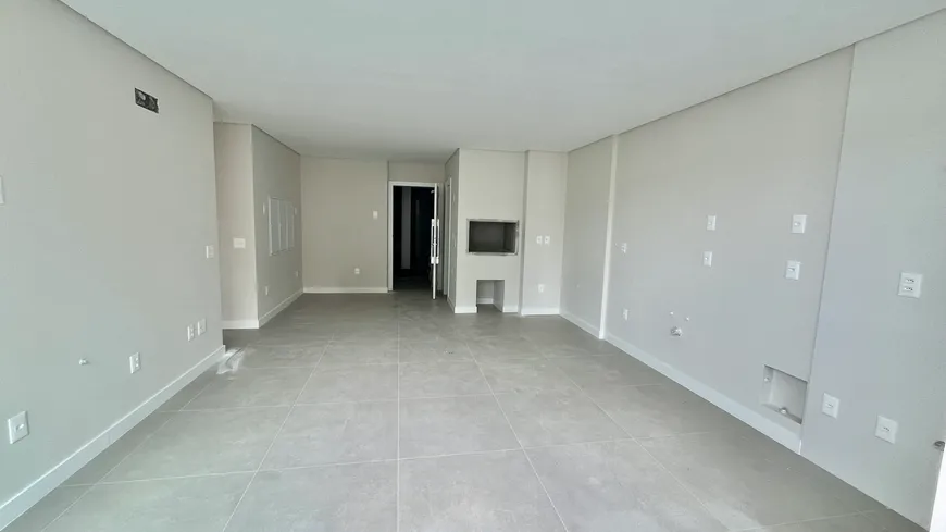 Foto 1 de Apartamento com 2 Quartos à venda, 80m² em Centro, Florianópolis