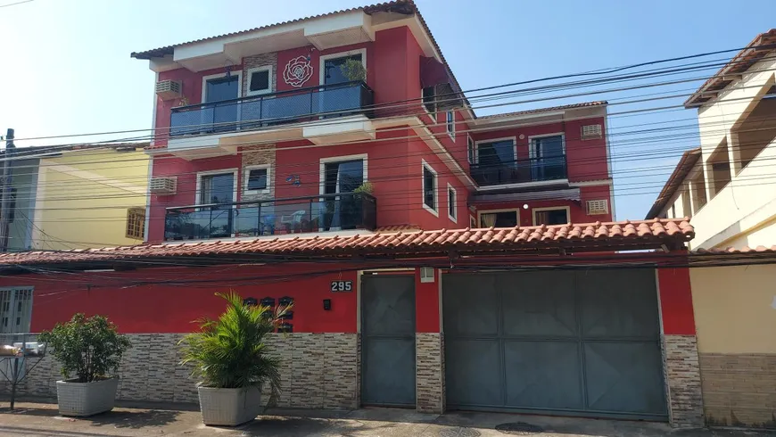 Foto 1 de Apartamento com 2 Quartos à venda, 45m² em Guaratiba, Rio de Janeiro