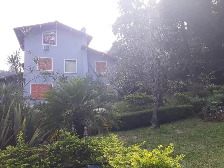 Foto 1 de Casa com 6 Quartos à venda, 450m² em Retiro, Petrópolis