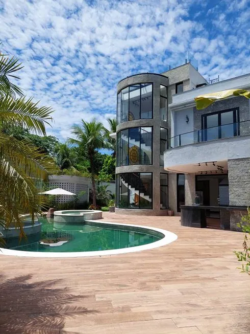 Foto 1 de Casa de Condomínio com 7 Quartos à venda, 800m² em Barra da Tijuca, Rio de Janeiro
