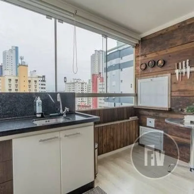 Foto 1 de Apartamento com 3 Quartos à venda, 82m² em Centro, Balneário Camboriú