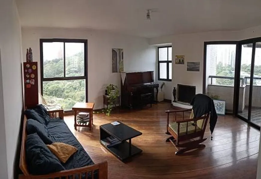 Foto 1 de Apartamento com 4 Quartos à venda, 196m² em Panamby, São Paulo