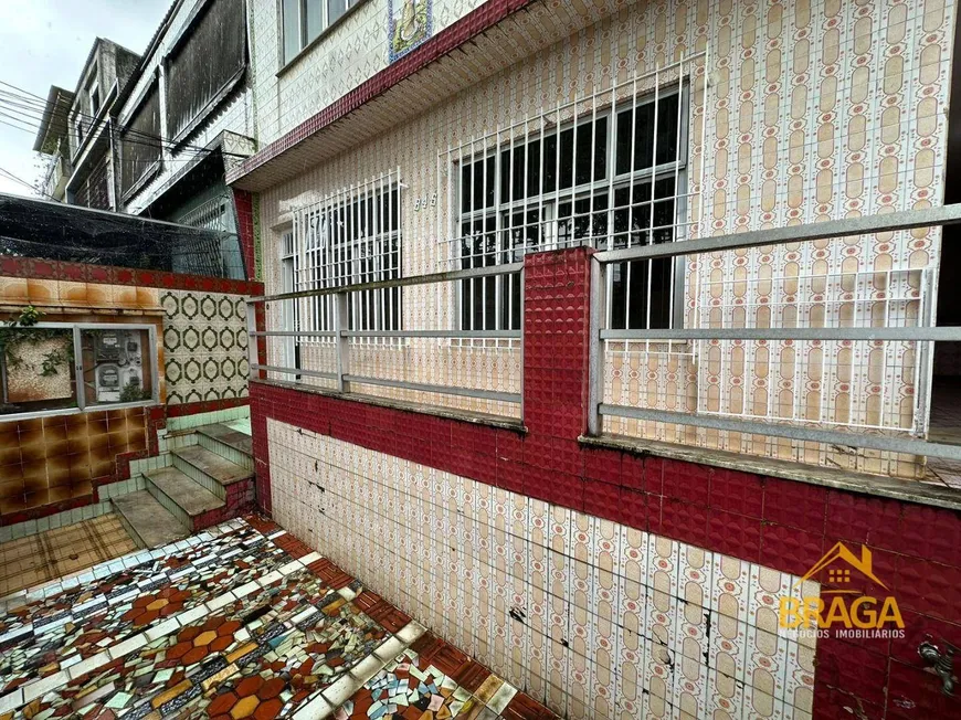 Foto 1 de Casa com 2 Quartos para alugar, 100m² em Vista Alegre, Rio de Janeiro