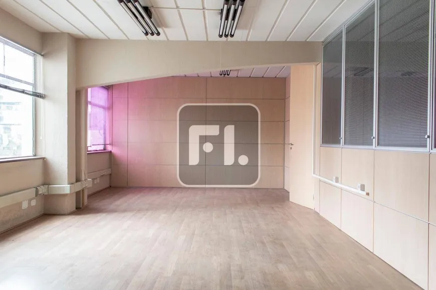 Foto 1 de Sala Comercial para alugar, 210m² em Itaim Bibi, São Paulo