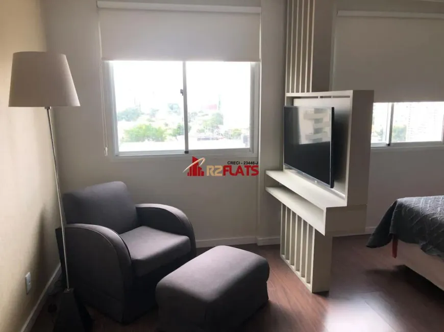 Foto 1 de Flat com 1 Quarto para alugar, 32m² em Vila Olímpia, São Paulo