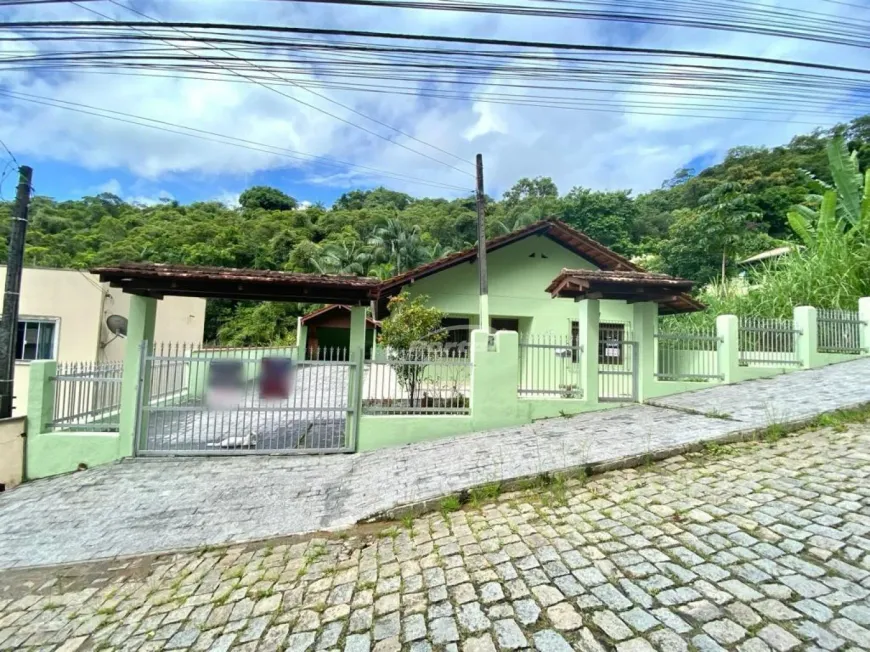 Foto 1 de Casa com 3 Quartos para alugar, 108m² em Ponta Aguda, Blumenau