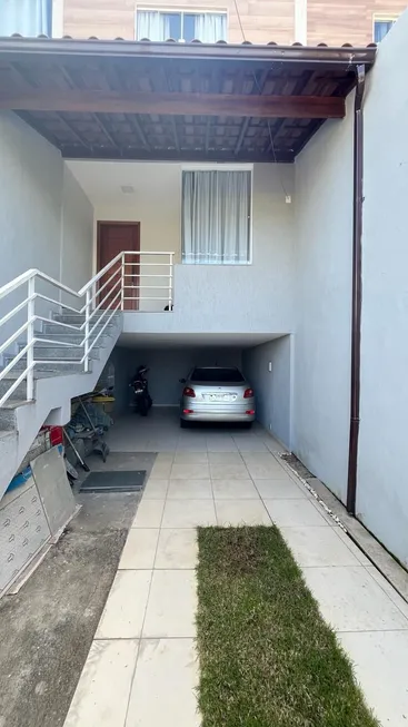 Foto 1 de Casa com 2 Quartos à venda, 100m² em Santa Rosa, Barra Mansa