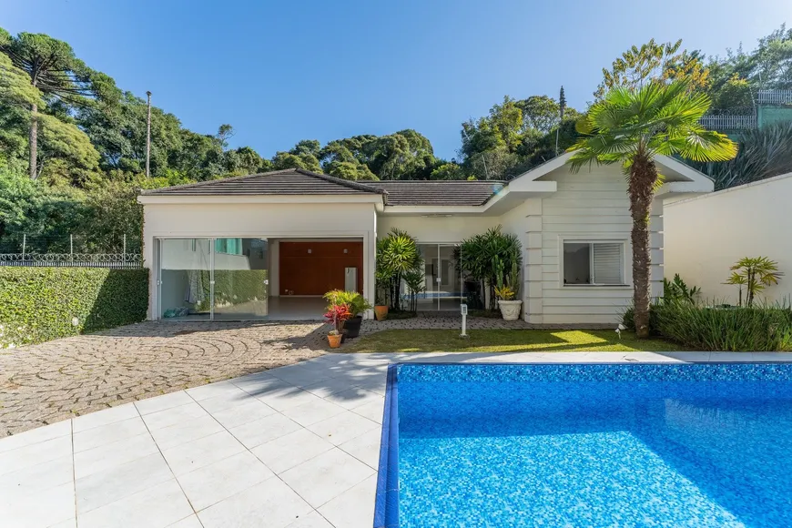 Foto 1 de Casa de Condomínio com 4 Quartos à venda, 490m² em Tangua, Curitiba