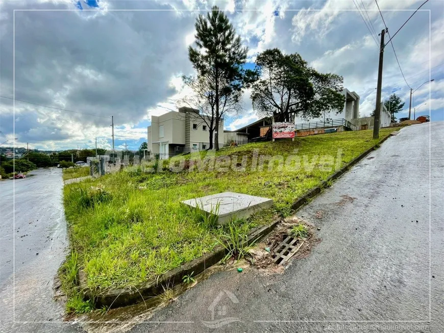 Foto 1 de Lote/Terreno à venda, 340m² em São Luiz, Caxias do Sul