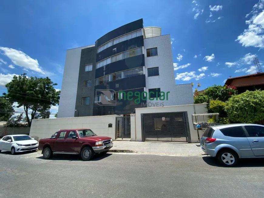 Foto 1 de Cobertura com 4 Quartos para alugar, 195m² em Angola, Betim