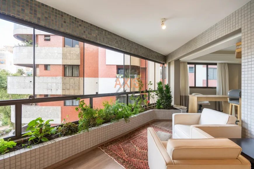 Foto 1 de Apartamento com 3 Quartos à venda, 173m² em Batel, Curitiba