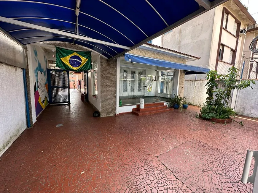 Foto 1 de Sobrado com 4 Quartos à venda, 650m² em Gonzaga, Santos