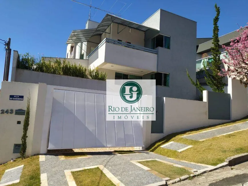 Foto 1 de Casa com 3 Quartos à venda, 306m² em Residencial Morumbi, Poços de Caldas