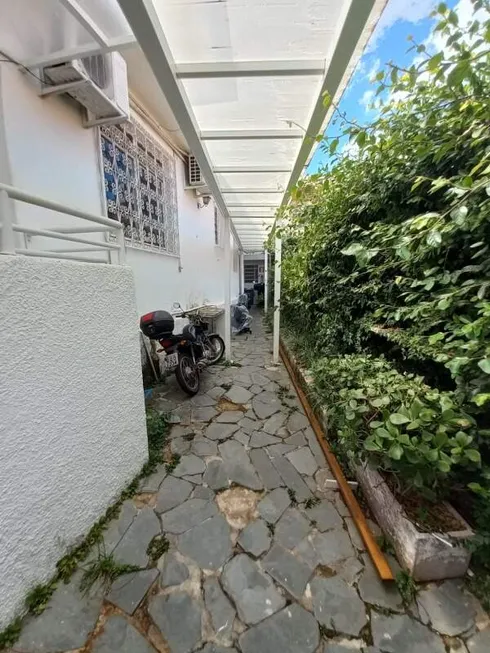 Foto 1 de Casa com 3 Quartos à venda, 310m² em Prado, Belo Horizonte