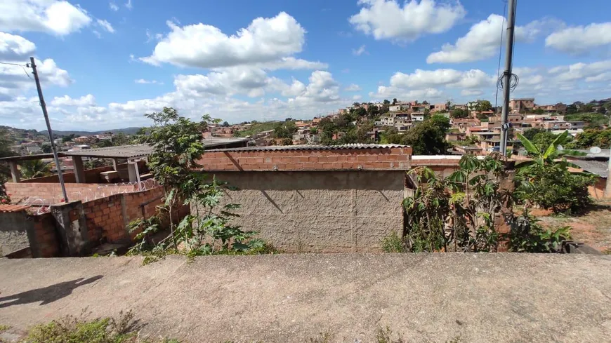Foto 1 de Casa com 2 Quartos à venda, 50m² em Rosaneves, Ribeirão das Neves