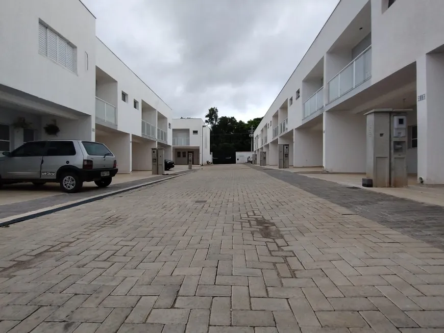 Foto 1 de Casa de Condomínio com 2 Quartos à venda, 110m² em Jardim Perlamar, Aracoiaba da Serra