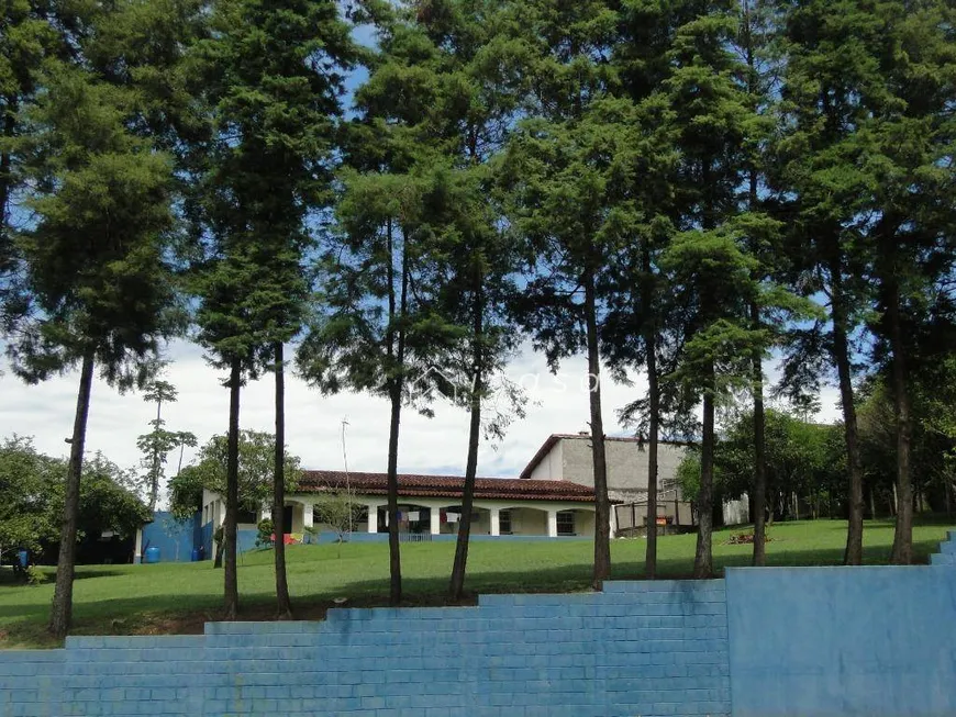 Foto 1 de Fazenda/Sítio com 4 Quartos à venda, 250m² em Guamirim, Caçapava