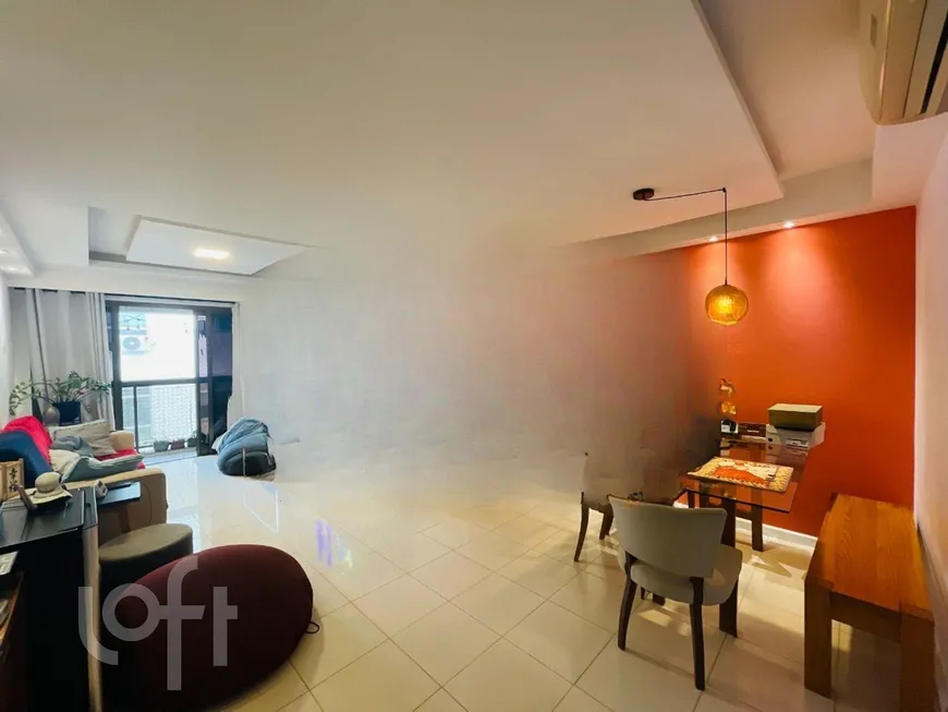 Foto 1 de Apartamento com 3 Quartos à venda, 106m² em Laranjeiras, Rio de Janeiro