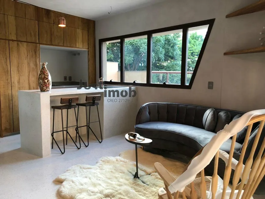 Foto 1 de Apartamento com 1 Quarto para alugar, 99m² em Vila Olímpia, São Paulo