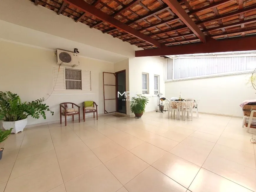 Foto 1 de Casa com 2 Quartos à venda, 122m² em Jardim Astúrias I, Piracicaba
