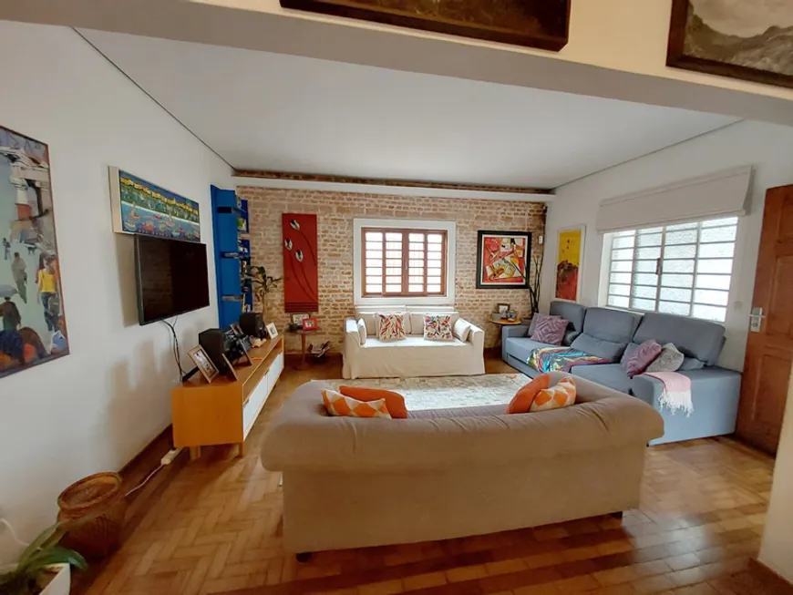 Foto 1 de Casa com 3 Quartos à venda, 250m² em Butantã, São Paulo