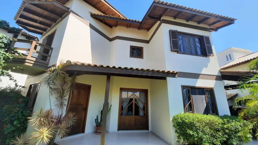 Foto 1 de Casa com 3 Quartos à venda, 165m² em Rio Tavares, Florianópolis