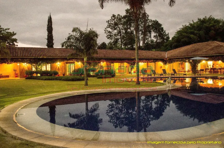 Foto 1 de Fazenda/Sítio com 6 Quartos à venda, 1100m² em , Cunha