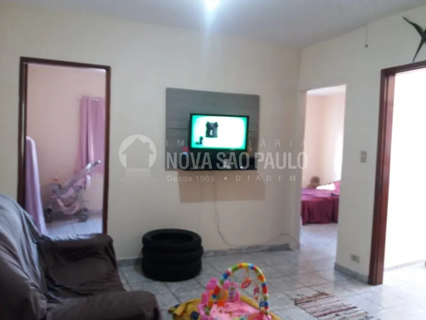 Foto 1 de Casa com 2 Quartos à venda, 230m² em Eldorado, Diadema