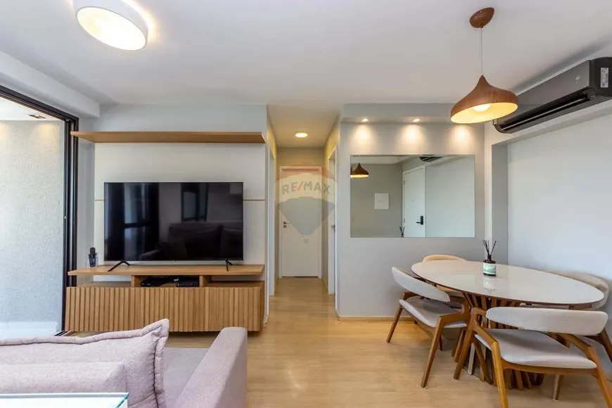 Foto 1 de Apartamento com 2 Quartos à venda, 60m² em Jardim Avelino, São Paulo