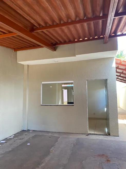 Foto 1 de Casa com 2 Quartos à venda, 70m² em Residencial Triunfo II, Goianira