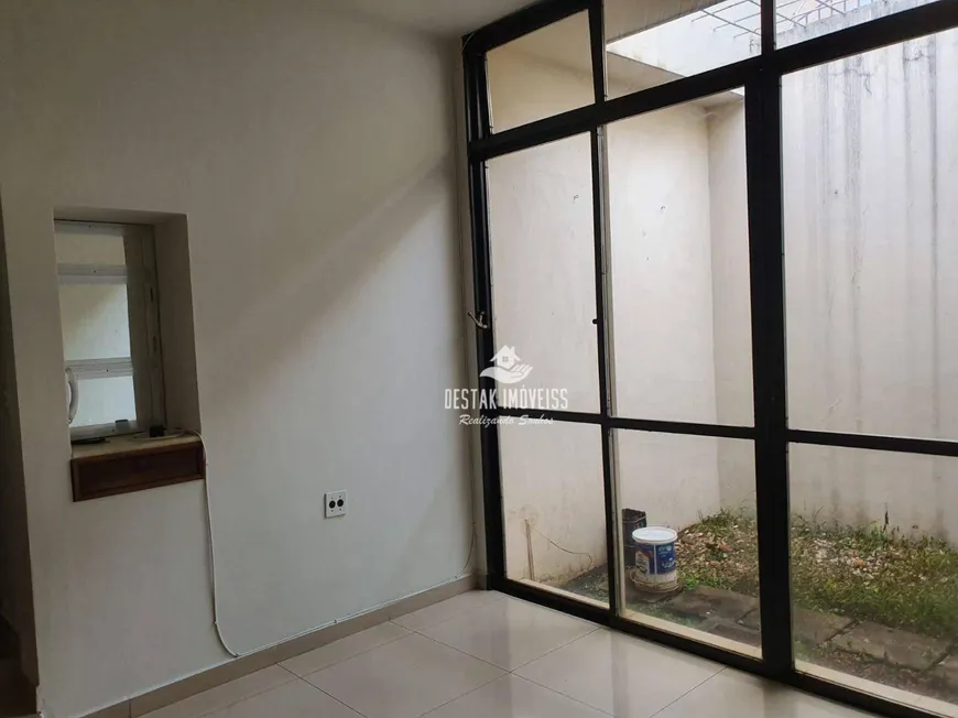 Foto 1 de Sobrado com 3 Quartos à venda, 200m² em Tabajaras, Uberlândia