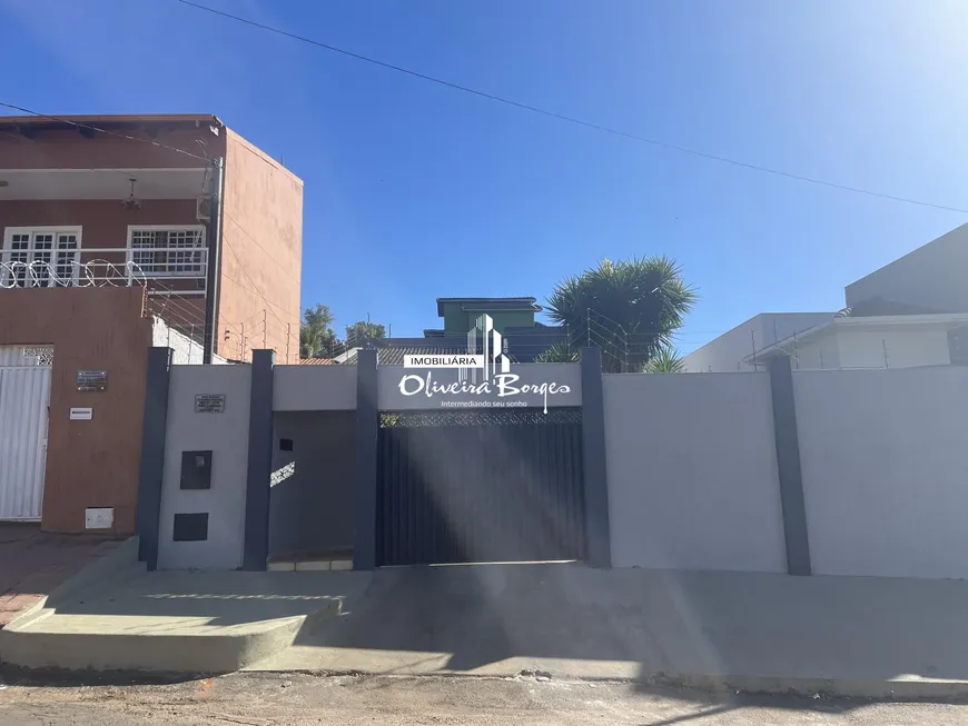 Foto 1 de Casa com 3 Quartos à venda, 184m² em Bairro São Carlos 1A. Etapa, Anápolis